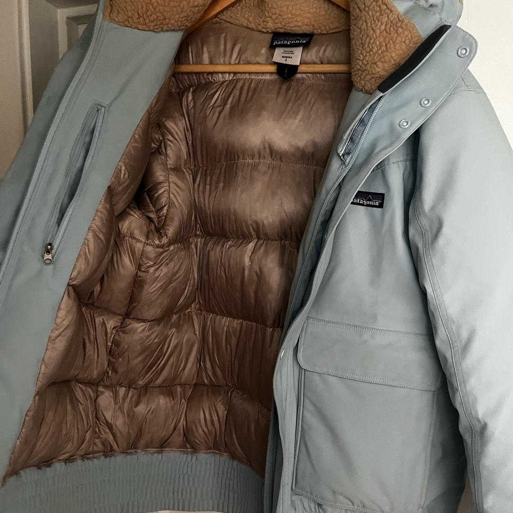 Patagonia jacket women’s sky blue insulated goosedown size large
